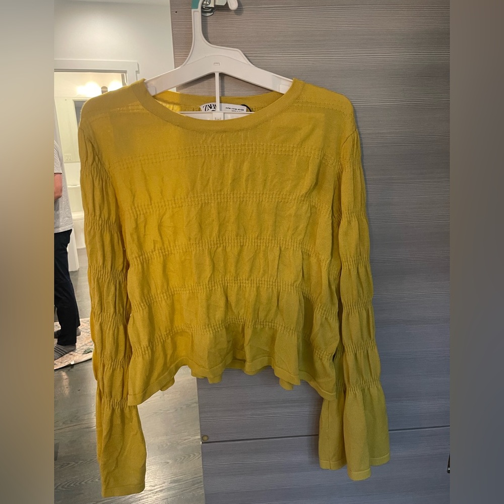 Zara yellow long sleeve flounce top